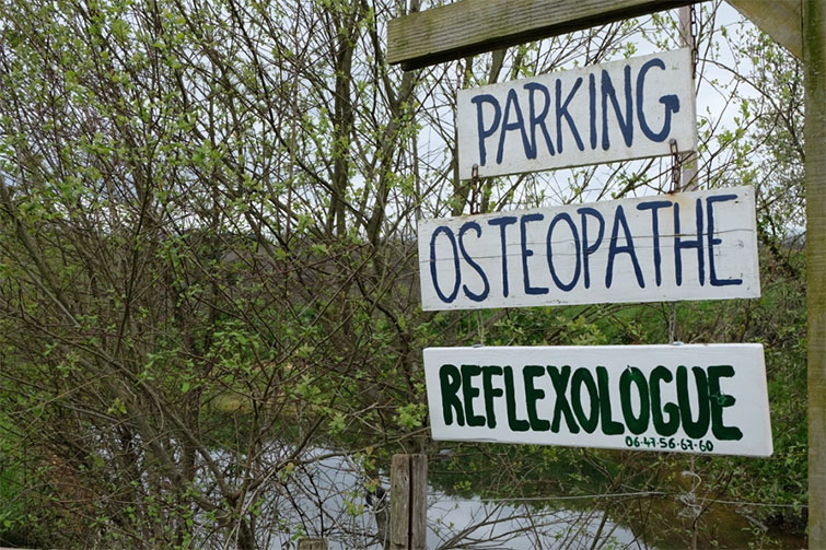 panneaux osteopathe reflexologie